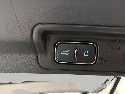 New 2025 Ford Explorer Active w/ Active Comfort Package image 22