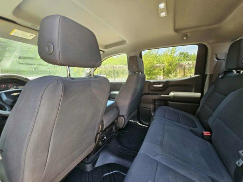 Used 2020 Chevrolet Silverado 1500 Custom w/ Custom Value Package image 13