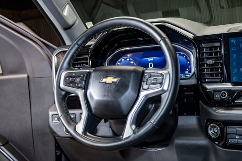 Used 2024 Chevrolet Silverado 1500 LTZ image 18