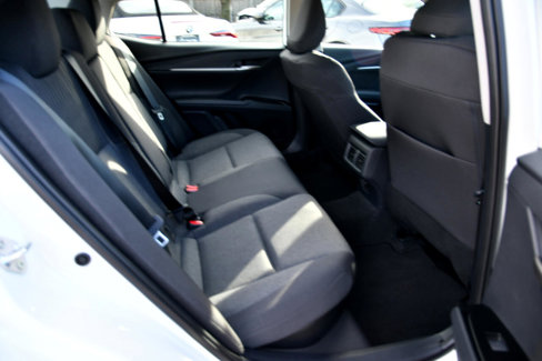 Used 2025 Toyota Camry LE image 27