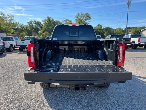 New 2026 Ford F250 Lariat w/ Chrome Package image 18