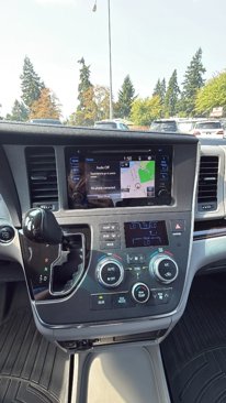 Used 2015 Toyota Sienna XLE Premium image 13