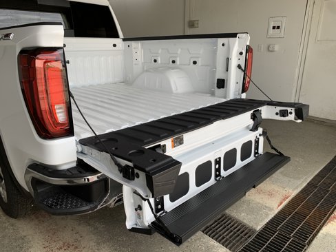 New 2026 GMC Sierra 1500 SLT w/ SLT Convenience Package image 10