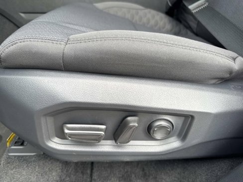 New 2026 Toyota Tundra SR5 w/ SR5 Convenience Package image 11