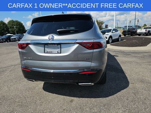 Used 2024 Buick Enclave Essence image 18