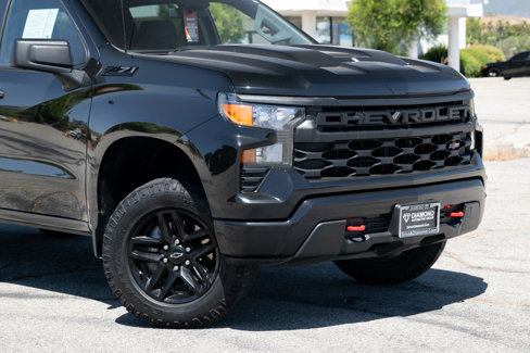 Used 2023 Chevrolet Silverado 1500 Custom Trail Boss w/ LPO, Dark Essentials Package image 9