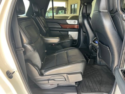 Used 2022 Lincoln Navigator L Reserve image 33