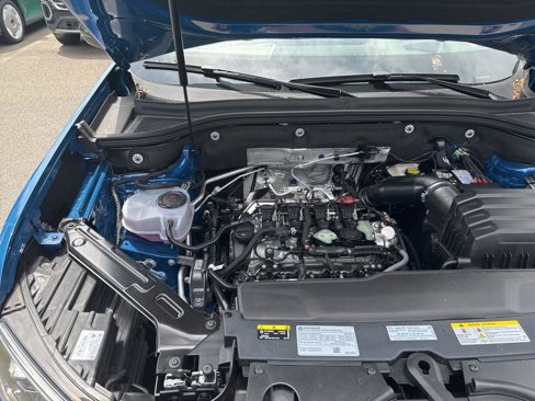 New 2025 Volkswagen Atlas Cross Sport SEL R-Line image 28