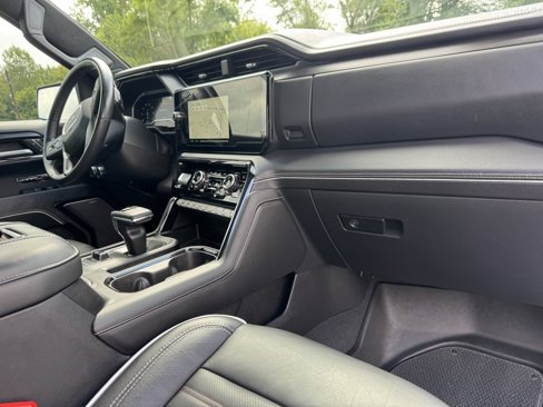 Used 2022 GMC Sierra 1500 AT4X image 17
