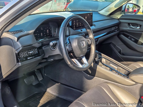 Used 2023 Honda Accord Touring image 11