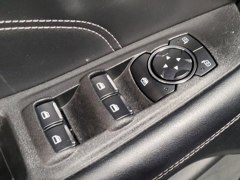 Used 2024 Ford Edge Titanium image 27