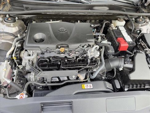 Used 2022 Toyota Camry SE image 21