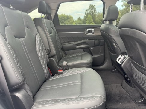 Used 2022 Kia Sorento SX Prestige image 20