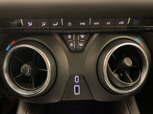 Used 2023 Chevrolet Blazer LT image 22