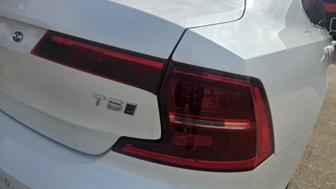 Used 2018 Volvo S90 T5 Momentum w/ Convenience Package image 9