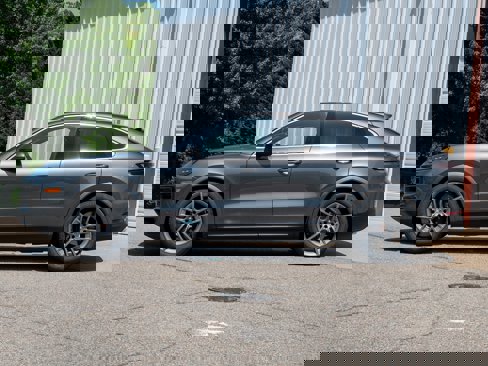 New 2025 Porsche Cayenne Coupe image 2