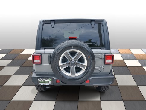 Used 2023 Jeep Wrangler Sahara image 5