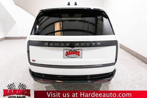Used 2024 Land Rover Range Rover SE image 4