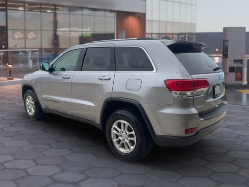 Used 2019 Jeep Grand Cherokee Laredo image 7