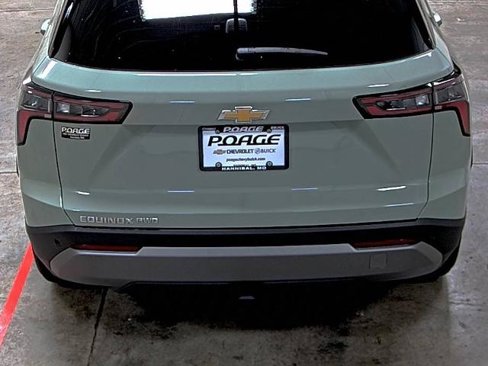 New 2026 Chevrolet Equinox LT w/ Convenience Package II image 11