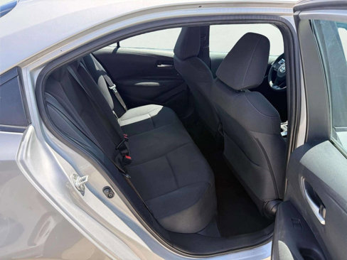 Used 2021 Toyota Corolla LE image 14