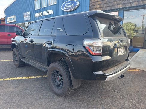 Used 2024 Toyota 4Runner TRD Off-Road image 3