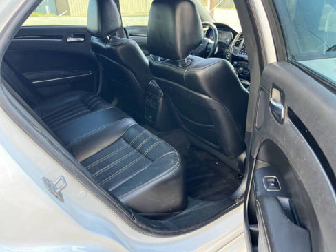 Used 2018 Chrysler 300 S w/ 300S Premium Group image 11