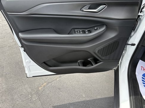 Used 2023 Jeep Grand Cherokee L Laredo w/ Luxury Tech Group I image 12