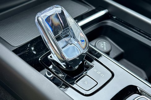 New 2026 Volvo XC60 T8 Plus w/ Climate Package image 19