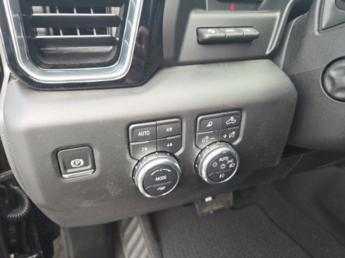 New 2025 GMC Sierra 1500 Denali w/ Denali Reserve Package image 9