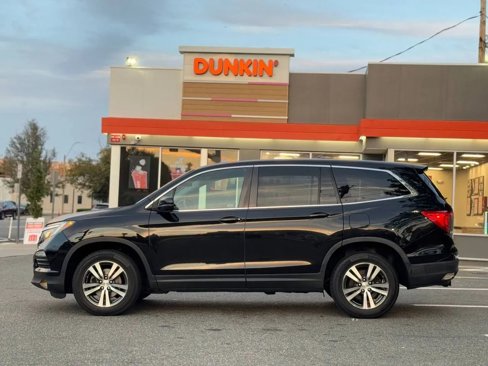 Used 2018 Honda Pilot EX image 2