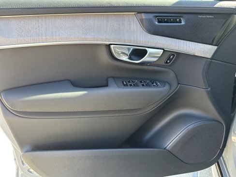 New 2026 Volvo XC90 B6 Ultra image 12