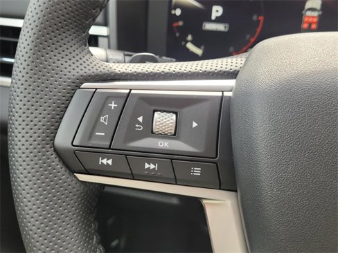 New 2025 Mitsubishi Outlander SE image 25