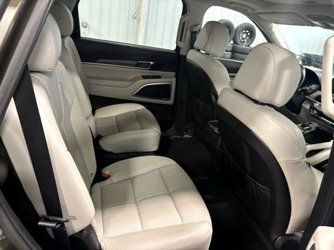 Used 2021 Kia Telluride EX w/ EX Premium Package image 34