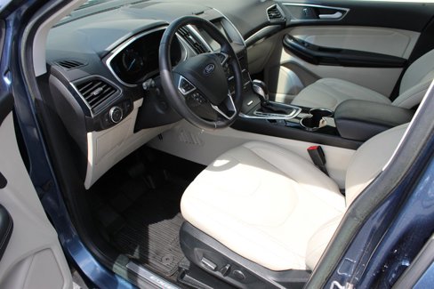 Used 2018 Ford Edge Titanium w/ Equipment Group 302A image 6