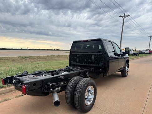 New 2026 Chevrolet Silverado 3500 LT w/ Convenience Package image 3