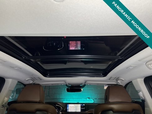 Used 2025 Acura MDX w/ Advance Package image 6
