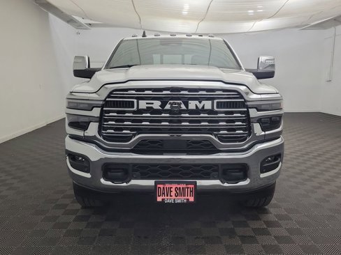 Used 2025 RAM 3500 Limited image 5