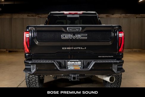 Used 2025 GMC Sierra 3500 Denali w/ Denali Reserve Package image 8