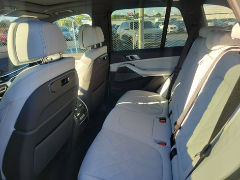 New 2026 BMW X5 M60i w/ Climate Comfort Package image 12