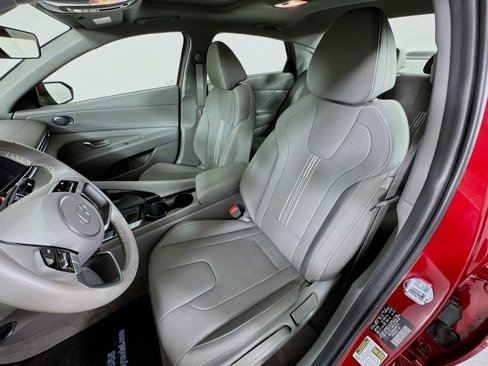 Certified 2025 Hyundai Elantra SEL image 22