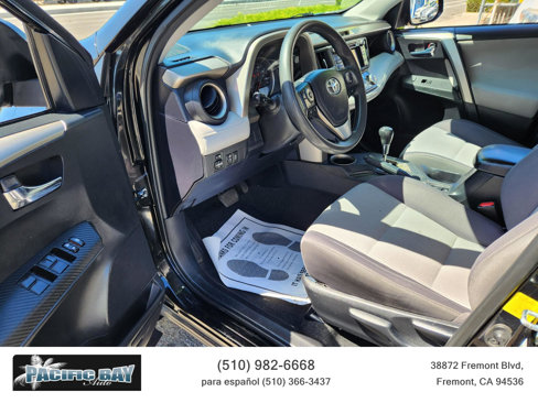 Used 2014 Toyota RAV4 XLE image 9