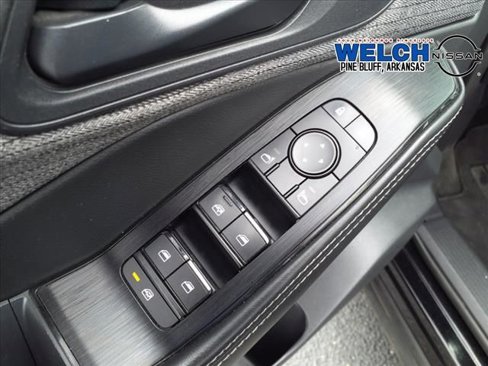 Used 2021 Nissan Rogue S image 10