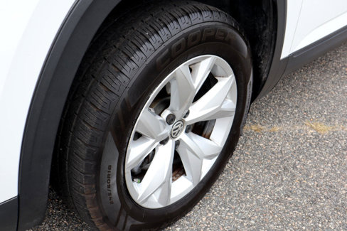 Used 2018 Volkswagen Atlas SE image 12