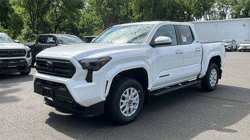 New 2025 Toyota Tacoma SR5 image 3