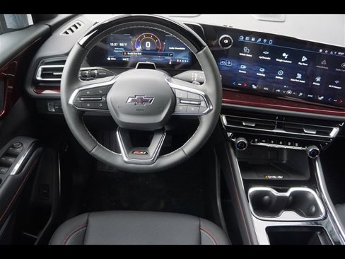 New 2026 Chevrolet Traverse Z71 w/ Enhanced Driving Package image 6