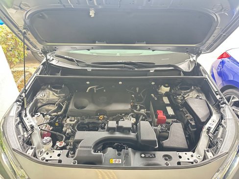 Used 2025 Toyota RAV4 XLE image 32