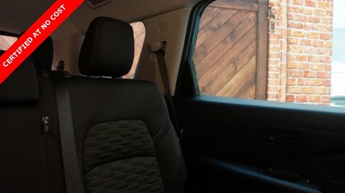 Used 2024 Nissan Pathfinder S image 58