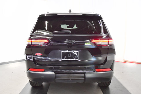 Used 2024 Jeep Grand Cherokee L Laredo image 6