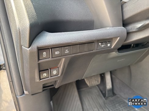 Used 2025 Toyota Sienna XSE image 13